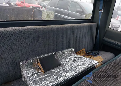 1990 GMC Sierra C1500 from USA, damaged, VIN 2GTEC19KOL1507531